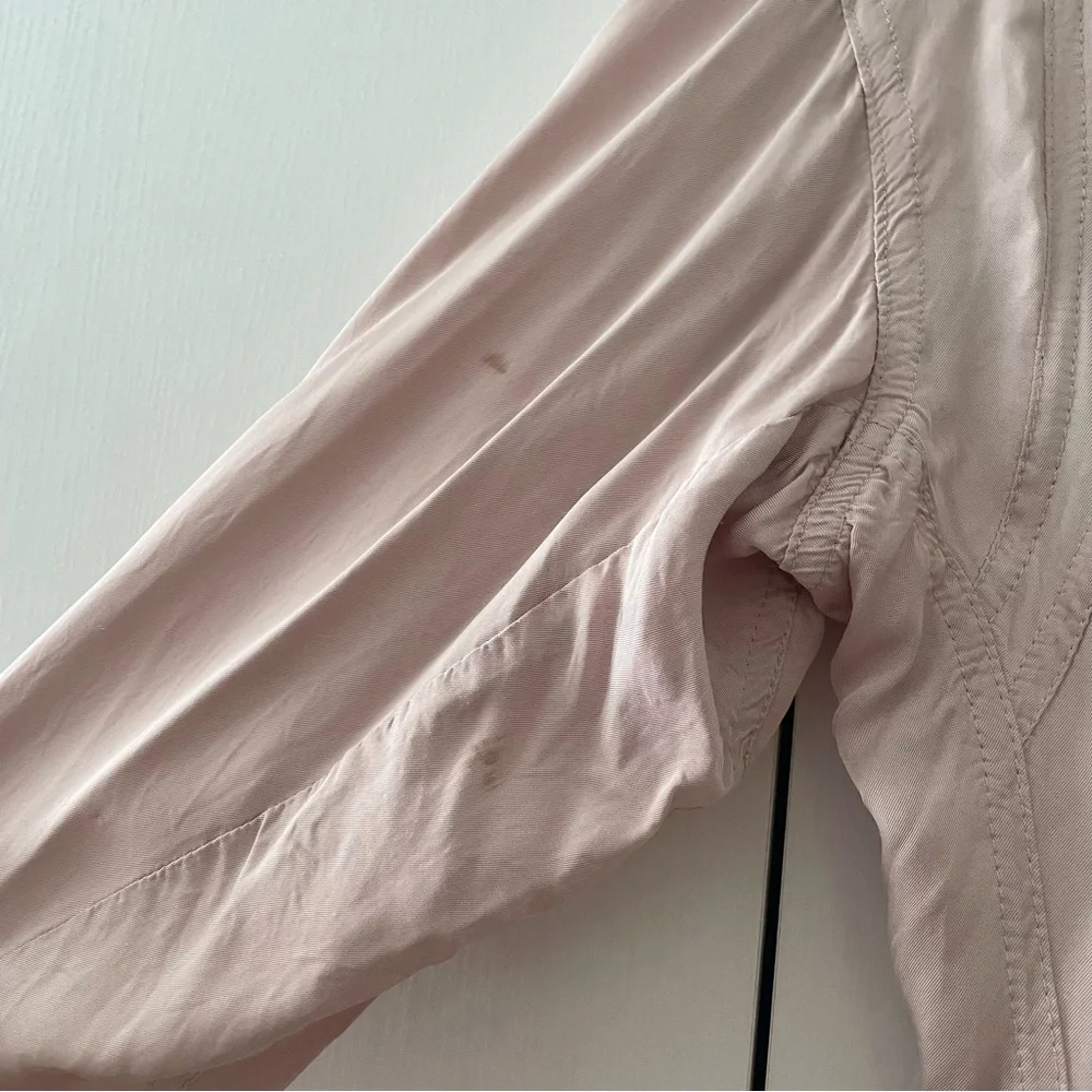 BLANK NYC Soft Blush Pink Lightweight Zip-Up Jacket with Stitch Detailing XS - Picture 3 of 6